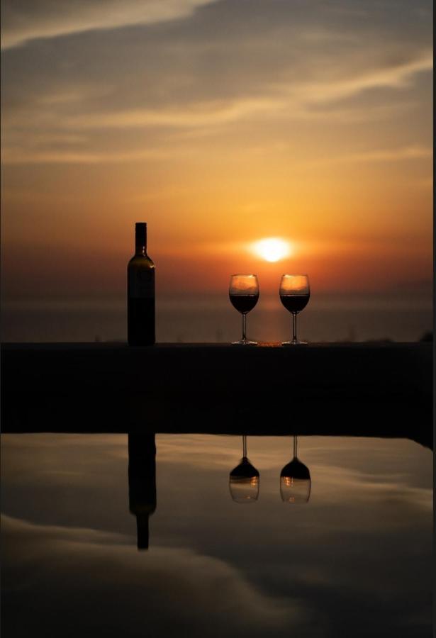 The Lighthouse Sunset View Suites Akrotírion Exterior foto